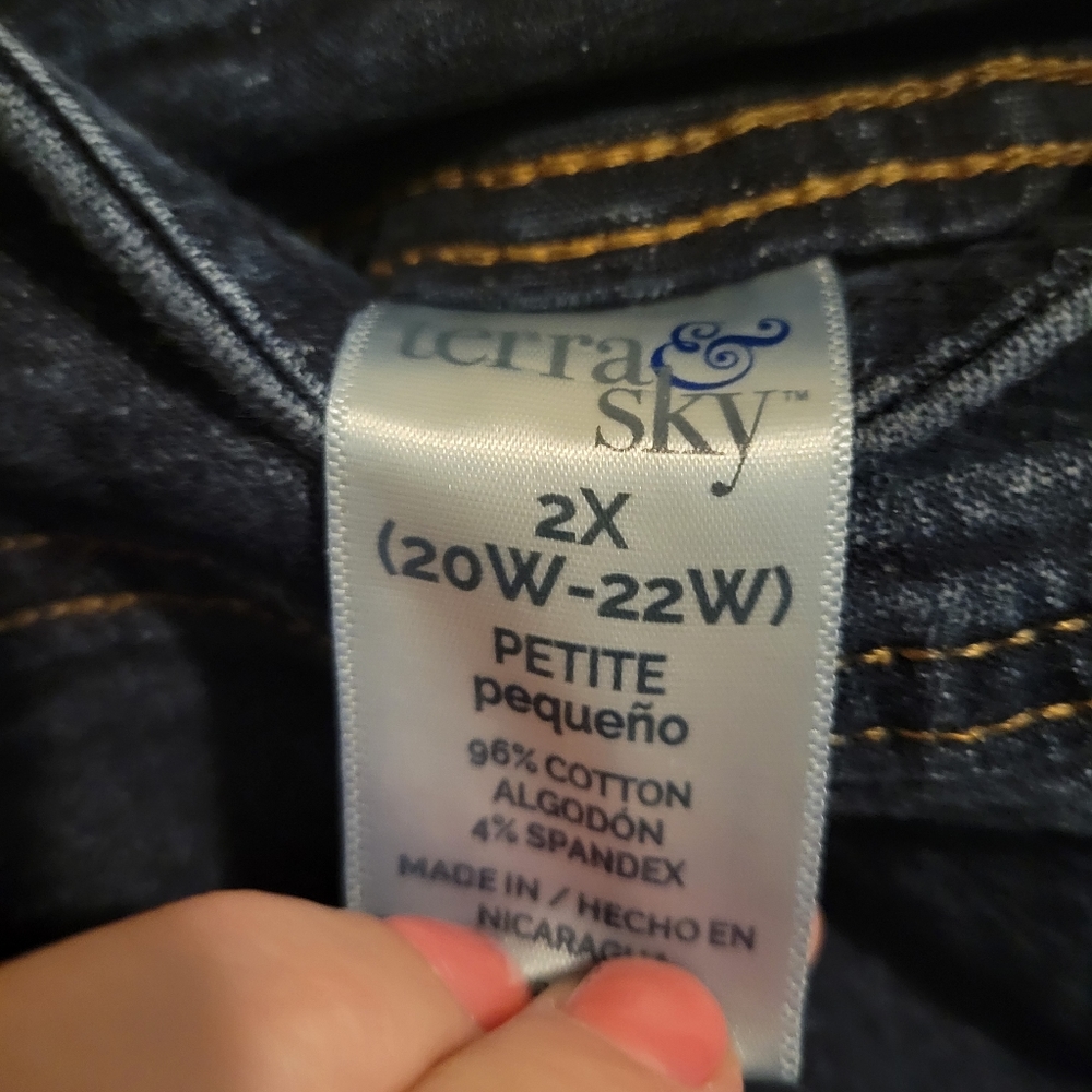 Terr and Sky 2x 20-22W pull on Petite